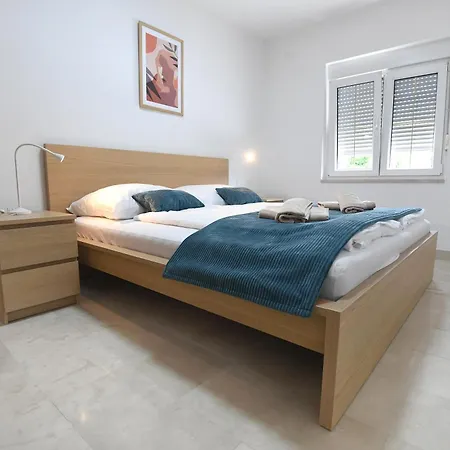 Bibinje Apartments *