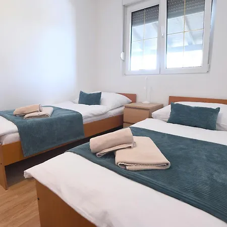 Bibinje Apartments Lägenhetshotell 3*