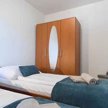 Lägenhetshotell Bibinje Apartments
