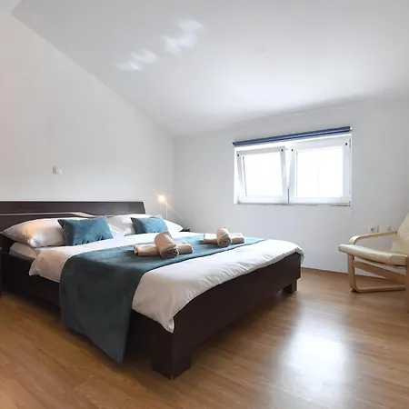 Bibinje Apartments *