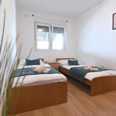 Bibinje Apartments 3*
