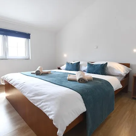 Lägenhetshotell Bibinje Apartments 3*