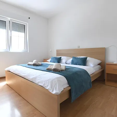 Lägenhetshotell Bibinje Apartments 3*