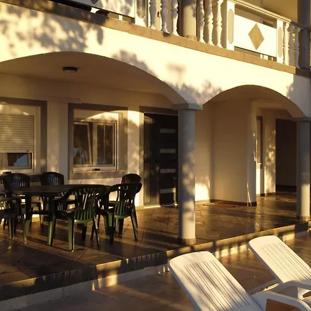 Bibinje Apartments Lägenhetshotell 3*
