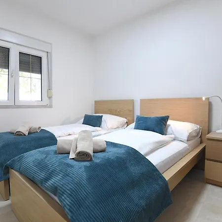 アパートホテル Bibinje Apartments