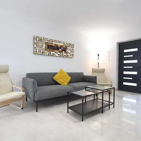 Bibinje Apartments מלון דירות 4*