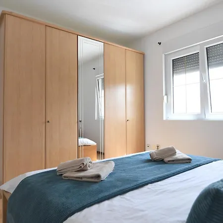 Ξενοδοχείο με διαμερίσματα Bibinje Apartments