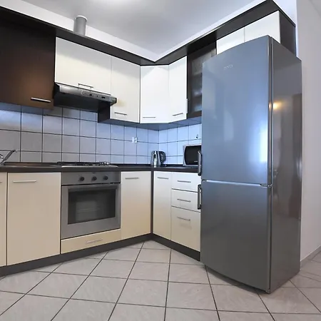 Ξενοδοχείο με διαμερίσματα Bibinje Apartments 3*