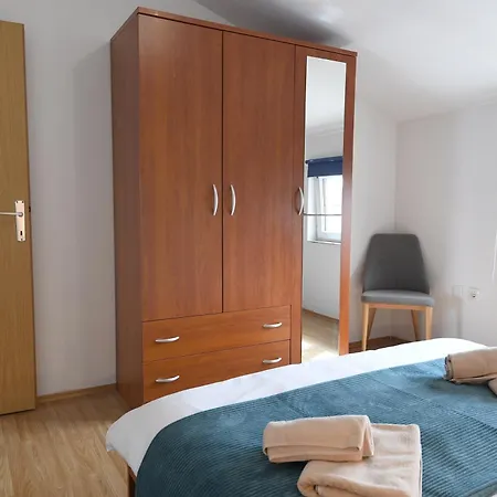 Bibinje Apartments ביבינייה