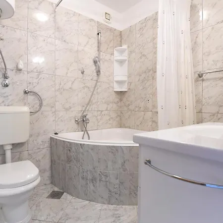 Bibinje Apartments ביבינייה