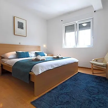 Ξενοδοχείο με διαμερίσματα Bibinje Apartments 3*