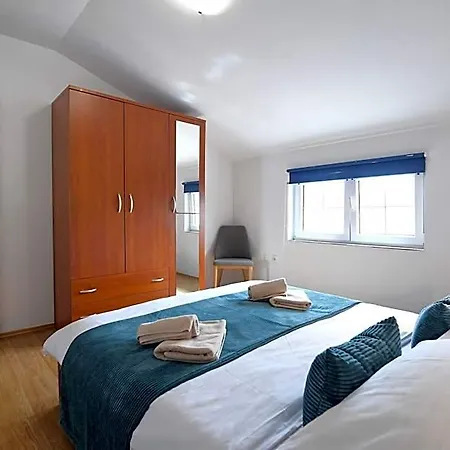 Bibinje Apartments アパートホテル