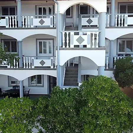 Ξενοδοχείο με διαμερίσματα Bibinje Apartments