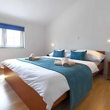 Ξενοδοχείο με διαμερίσματα Bibinje Apartments