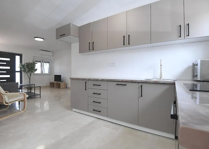 Bibinje Apartments 비빈제