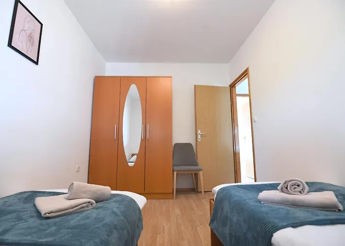 Bibinje Apartments 비빈제